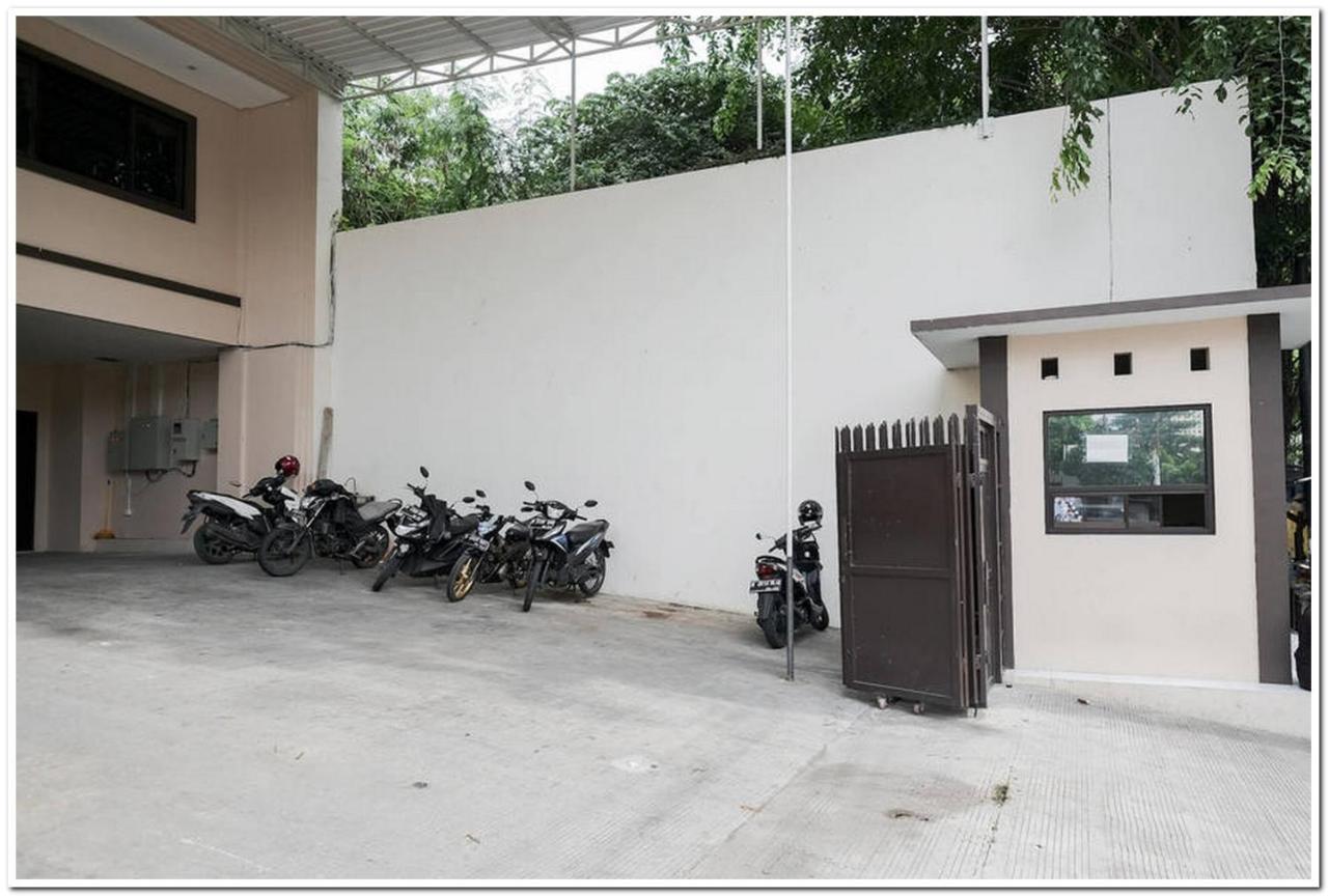 Hotel Reddoorz Near Kota Tua 2 Yakarta Exterior foto