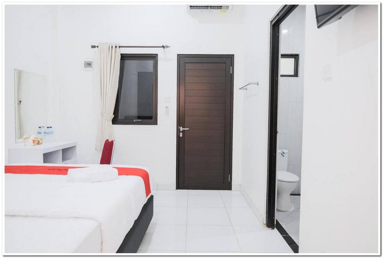 Hotel Reddoorz Near Kota Tua 2 Yakarta Exterior foto